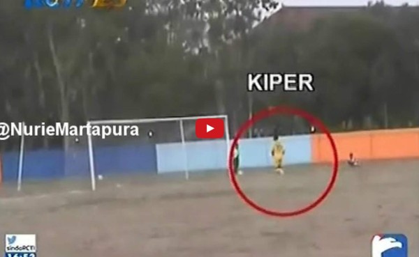 VIDEO: ¡Increíble! Se anotan cinco goles en contra para evitar a un rival