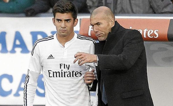 Zidane sorprende a llevar a su hijo de gira con el primer equipo del Real Madrid