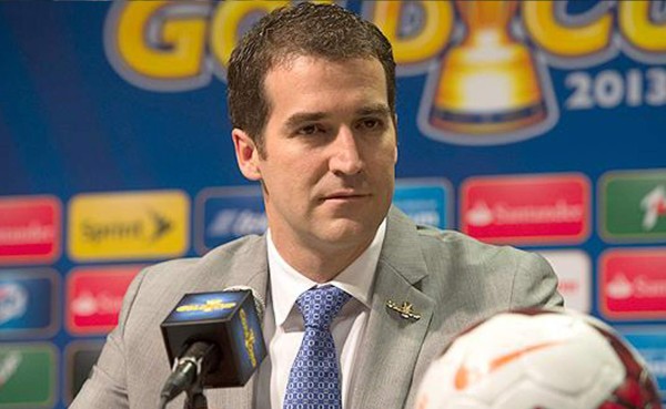 Enrique Sanz, secretario general Concacaf, inhabilitado por la FIFA