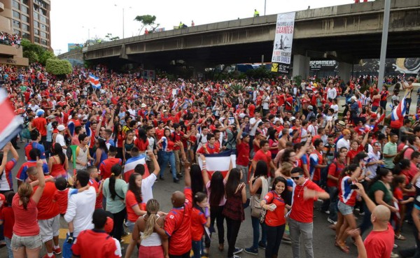 Locura en Costa Rica por clasificación a cuartos de final