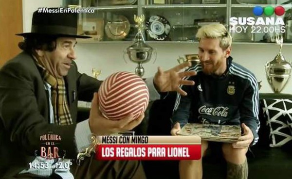 VIDEO: Los humildes regalos a Messi que jamás imaginó