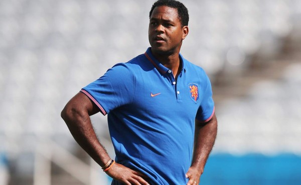 Kluivert: 'El Barcelona pasará hoy y ganará 3-1 al Madrid'
