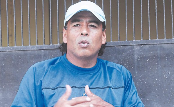 Juan Flores: 'Esta Sub-17 tenía sus condiciones, pero no tan buenas'