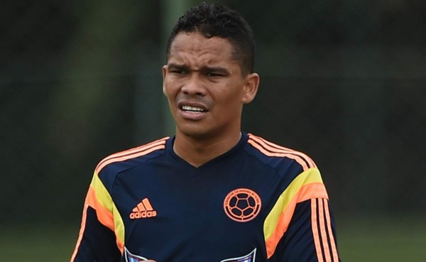 Futbolista colombiano Carlos Bacca una semana de baja
