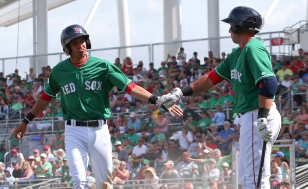 ¡Histórico! Hondureño Mauricio Dubón debutó con los Red Sox de la MLB