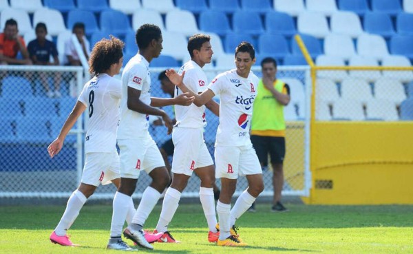 Santa Tecla, Águila y Juventud comparten liderato del Clausura salvadoreño