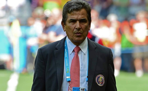 Pinto, casi fuera de la selección de Costa Rica