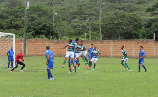 Juticalpa vence por la miníma a Leones de Fluminense y avanza en la Copa Presidente
