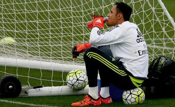 Keylor Navas podría perderse los dos partidos de la eliminatoria con Costa Rica