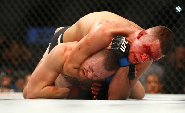 Nate Díaz mantuvo su dominio en el peso pluma ante Conor MCGregor