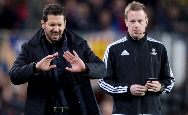 El enojo de Diego Simeone tras la expulsión de Fernando Torres