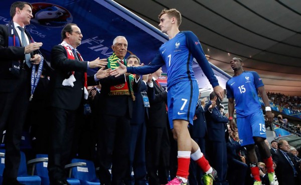 El francés Antoine Griezmann encabeza el once ideal de la Eurocopa