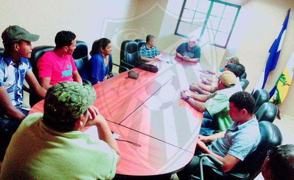 La situación del Yoro FC sigue sin resolverse y la crisis aumenta