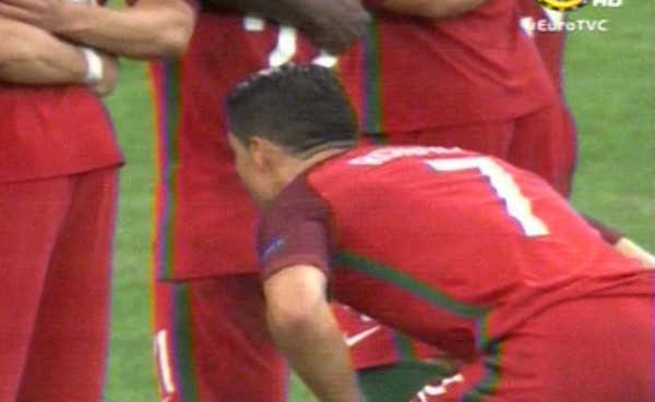 FOTOS: El sufrimiento de Cristiano en la tanda de penales ante Polonia