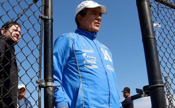 Jorge Luis Pinto a seleccionados hondureños: 'Ellos lo saben, algunos llegan gordos'