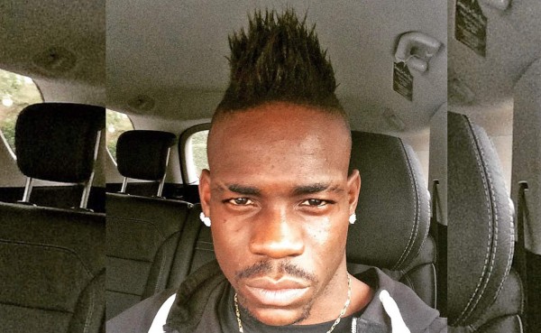Mario Balotelli cambia de look en Inglaterra
