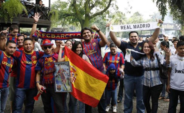 FOTOS: Seguridad de pies a cabeza en el Bernabéu para el clásico