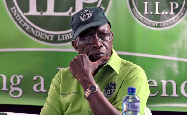 La Fifa suspende de por vida al exvicepresidente Jack Warner