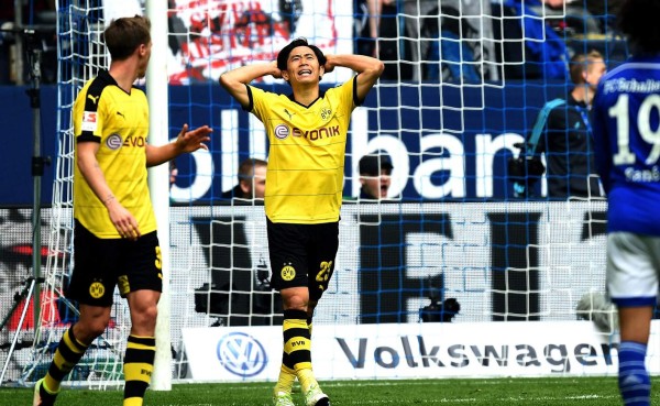 El Dortmund no puede con el Schalke y deja vía libre al Bayern