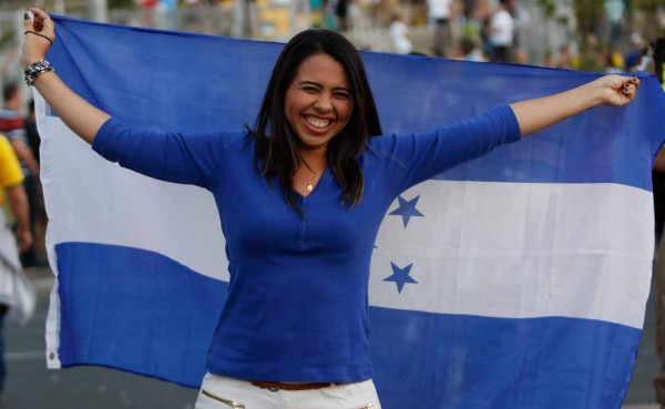 Ana Reina, la tica-hondureña que ama a la Bicolor