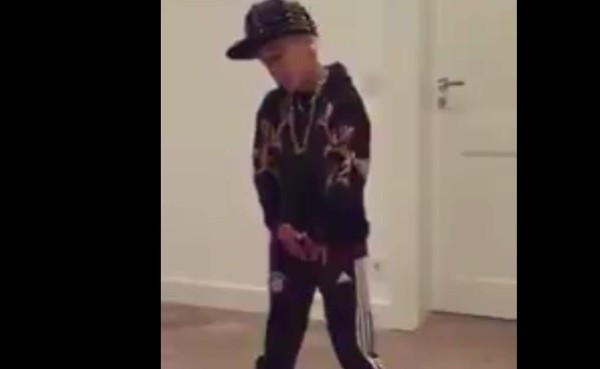 VIDEO: Hijo de Arturo Vidal canta al ritmo de Nicky Jam