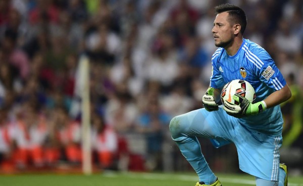 Diego Alves detiene su decimosexto penal en la Liga española