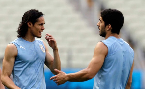 Cavani: 'Suárez se equivocó, pero no merece ser tratado así'