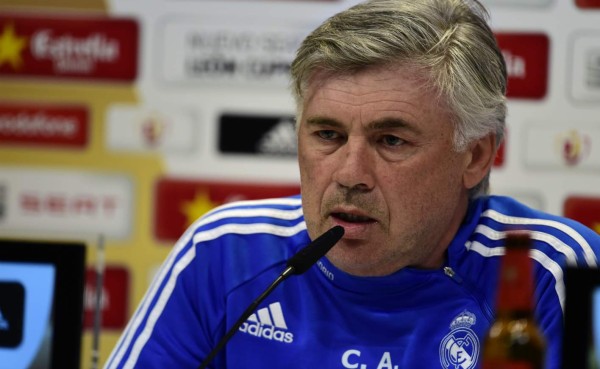 Carlo Ancelotti descarta dirigir al Manchester United