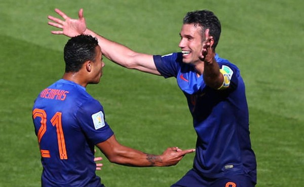 Van Persie y Depay fuera de la lista para amistosos contra Gales y Alemania