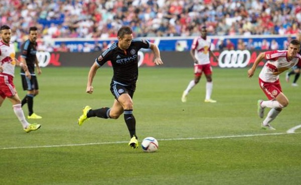 Los Red Bulls se quedaron con el derbi de New York ante el City