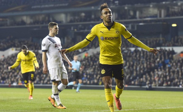 Aubameyang evita cualquier sorpresa y mete al Dortmund en cuartos