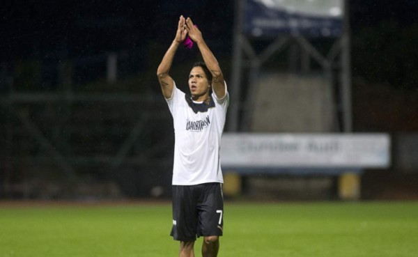 Los futbolistas lamentan muerte de Peralta en redes sociales