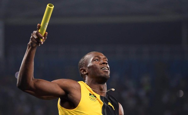 Usain Bolt logra su tercer oro de Río y amplia su leyenda en Juegos Olímpicos