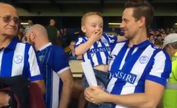 La impresionante reacción de un niño que va por primera vez al estadio del Sheffield Wednesday