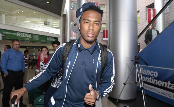 Deiby Flores encabeza llegada del Whitecaps para enfrentar a Olimpia