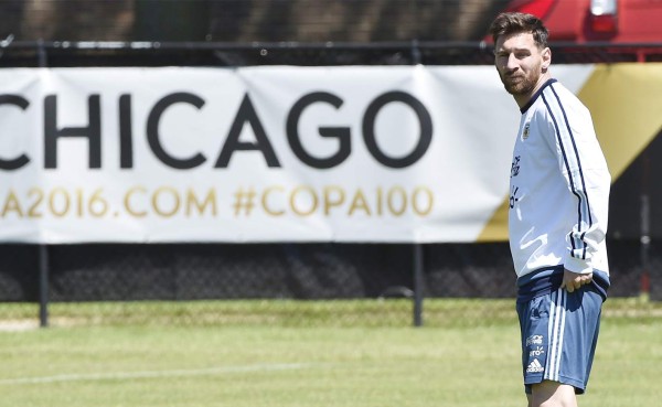 Messi debutará mañana contra Panamá, anuncia Martino