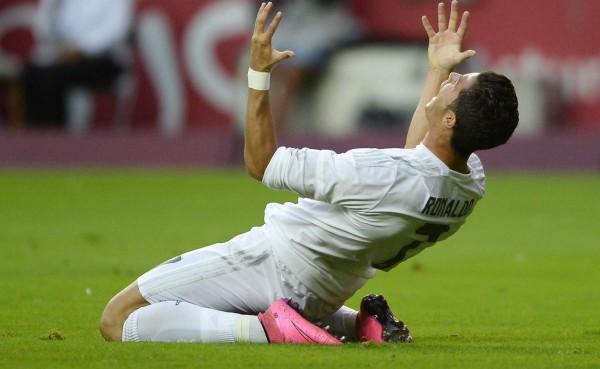 Mal estreno para Rafa Benítez y Real Madrid