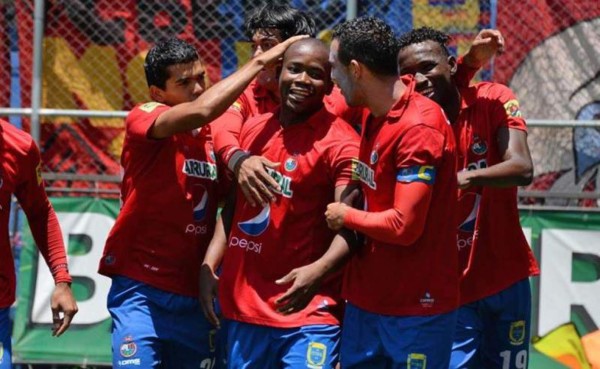 Top 10: Los clubes de Centroamérica con más seguidores en las redes sociales