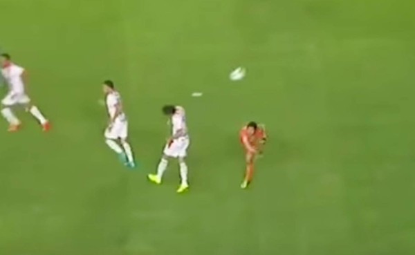 VIDEO: Garrafal error del arquero termina en insólito gol del Necaxa