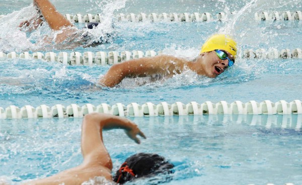 Delfines Sampedranos es el rey del agua en la Copa Subway 2016