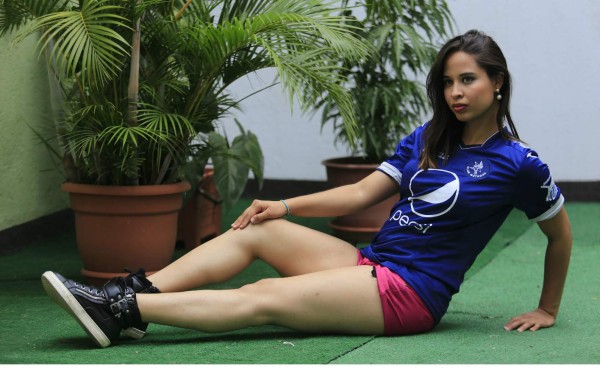 Karina Sánchez: 'Soy aficionada de Motagua desde que tengo memoria'