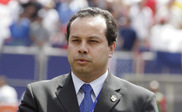 Exfederativo de fútbol panameño dice estar sorprendido por acusaciones de corrupción