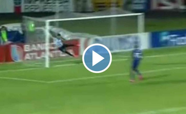 VIDEO: El golazo de Bayron Méndez con el que Olimpia se puso a ganar versus Motagua