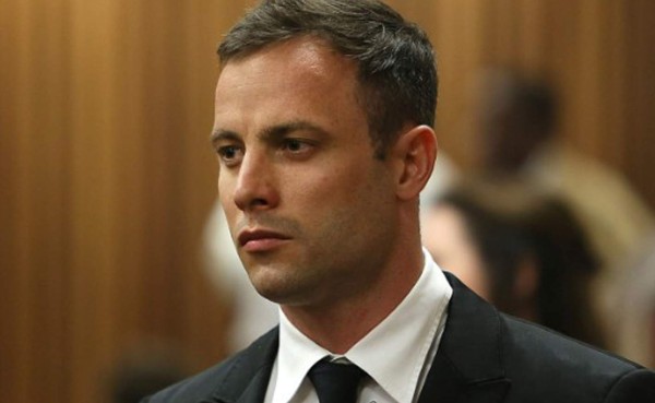 Oscar Pistorius sale de la cárcel y será colocado bajo arresto domiciliario
