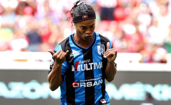 Querétaro le pone precio a la salida de Ronaldinho
