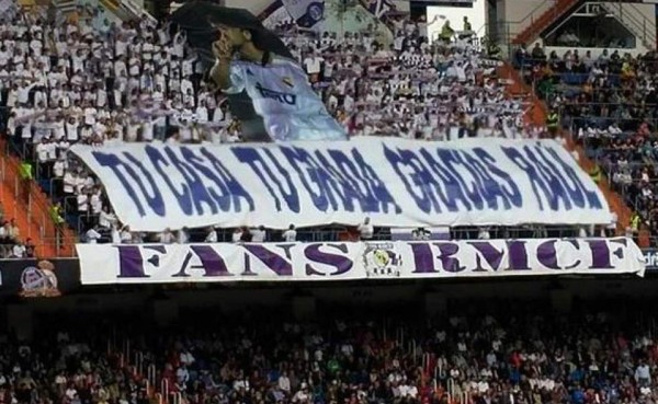 La grada del Bernabéu recordó la figura de Raúl González