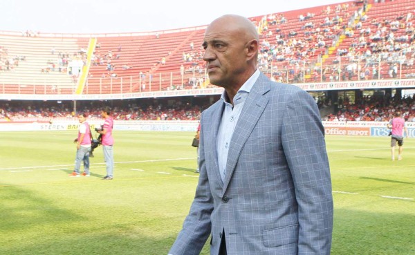 Directiva del Puebla anuncia a Sánchez Solá como nuevo técnico del equipo