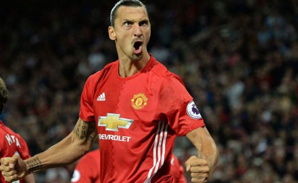 Manchester United ya busca renovar el contrato de Zlatan Ibrahimovic