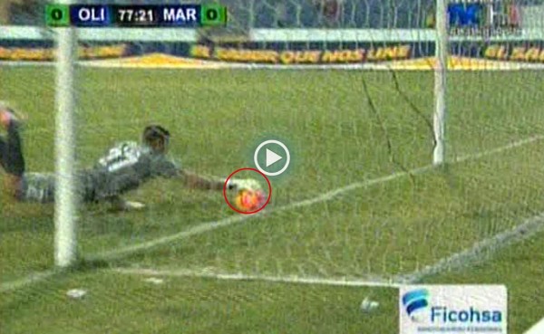 VIDEO: No fue gol: Noel Valladares estuvo a punto de hacer el ridículo