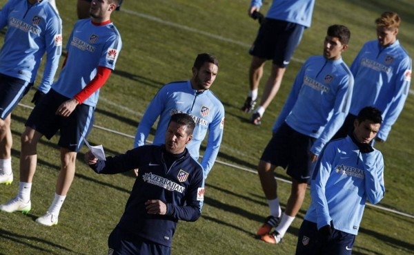 Mandzukic y Arda Turan son duda para el derbi en la Copa del Rey